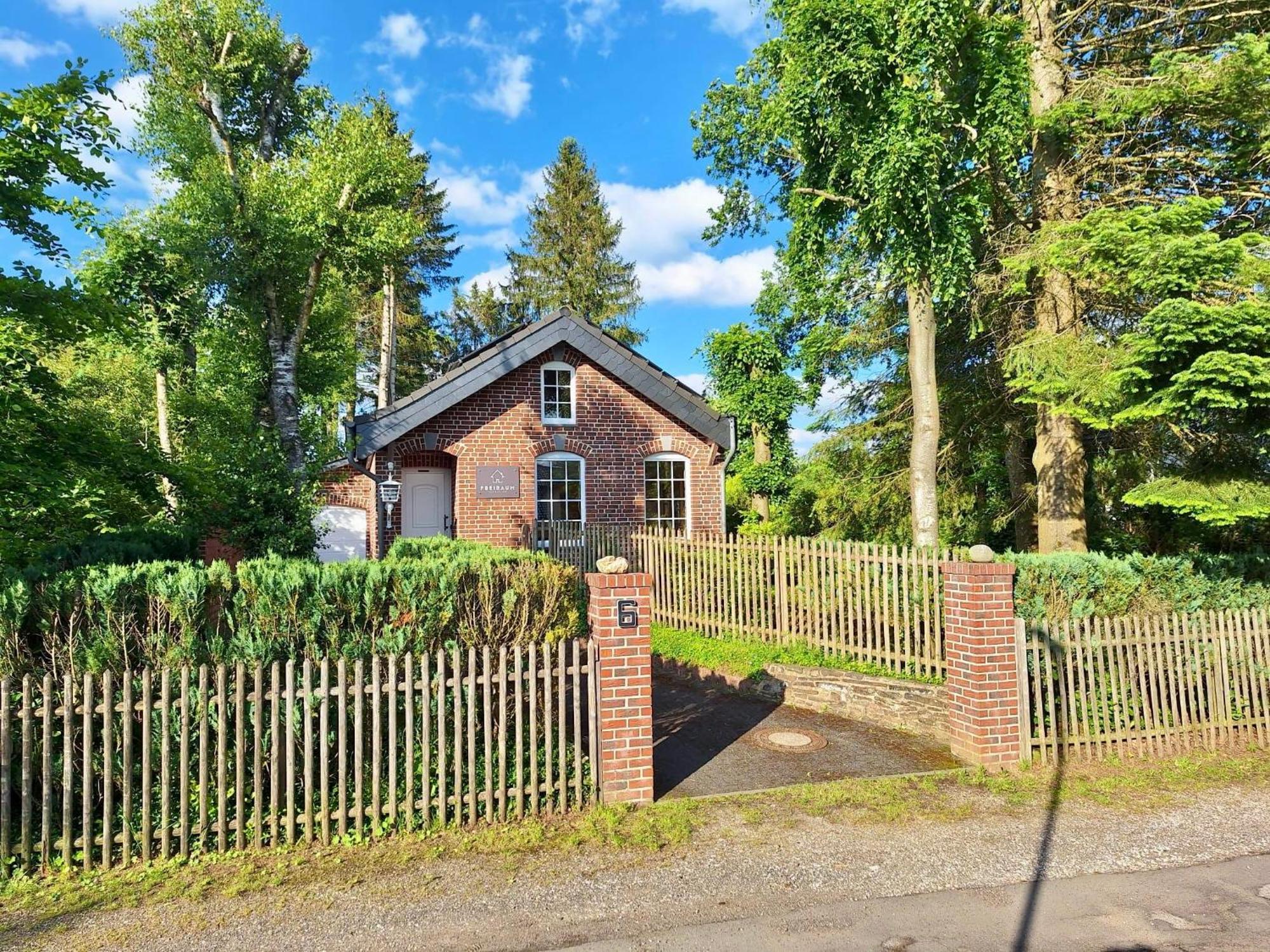 Freiraum Ferienhaus Hellenthal Exterior foto